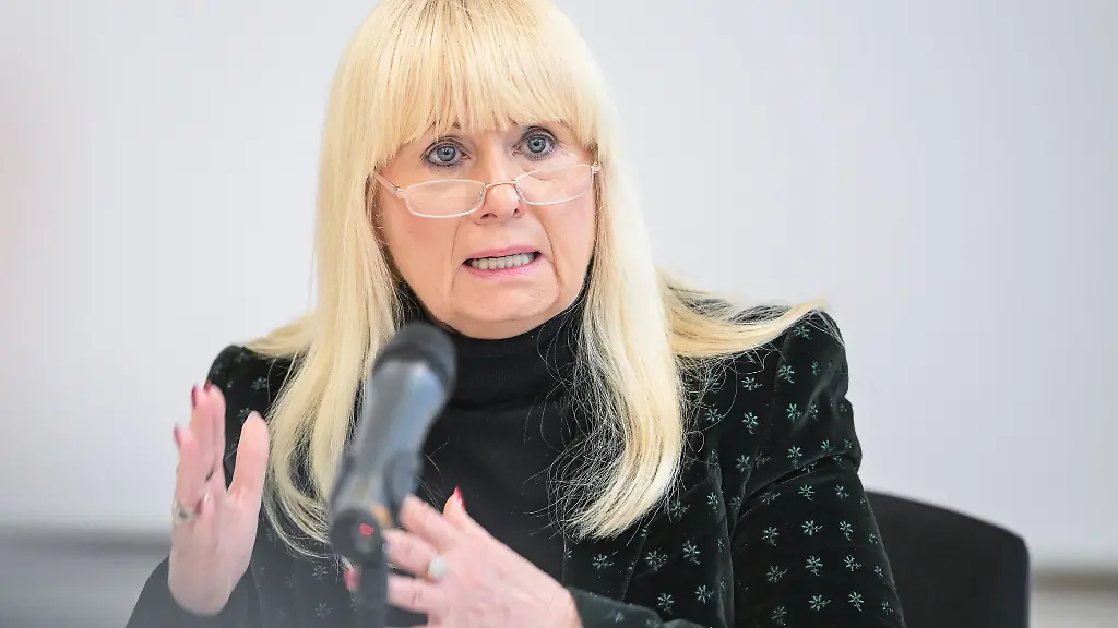 Innensenatorin-Iris-Spranger