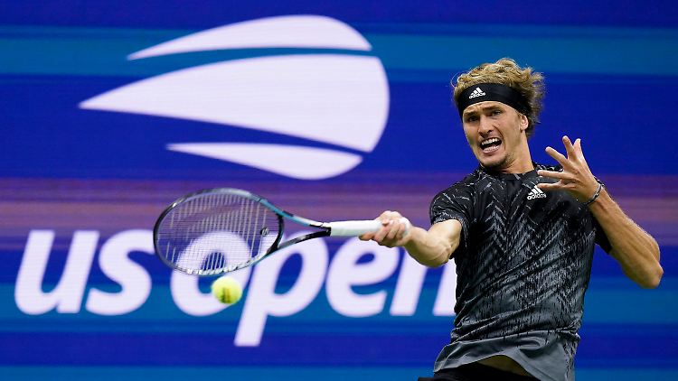 Der Hamburger Alexander Zverev steht bei den US-Open im Achtelfinale.