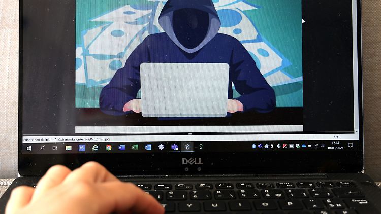 Die Angriffe richten sich oft gegen private und dienstliche E-Mail-Adressen von Abgeordneten.