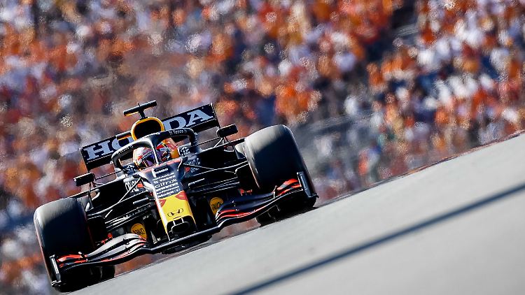 Max Verstappen krönt ein perfektes Wochenende mit dem Sieg bei seinem Heim-Grand-Prix.
