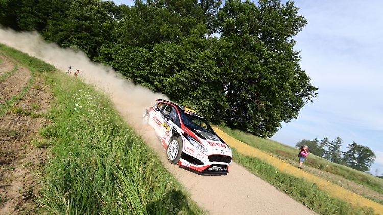 Mit Gaststarts von Timo Bernhard und Albert von Thurn und Taxis fand die ADAC Saarland-Pfalz Rallye am 20. und 21. August 2021 statt. 