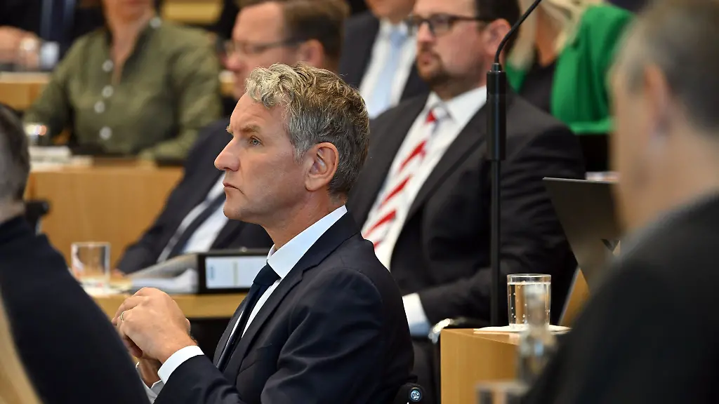 Massive-Kritik-am-Haushaltsentwurf-der-Regierung-kommt-unter-anderem-vom-AfD-Fraktionsvorsitzenden-Bjoern-Hoecke