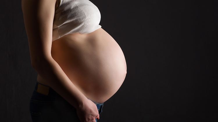 Bislang wird die Impfung in Deutschland bei Schwangeren nur nach individueller Abwägung empfohlen.