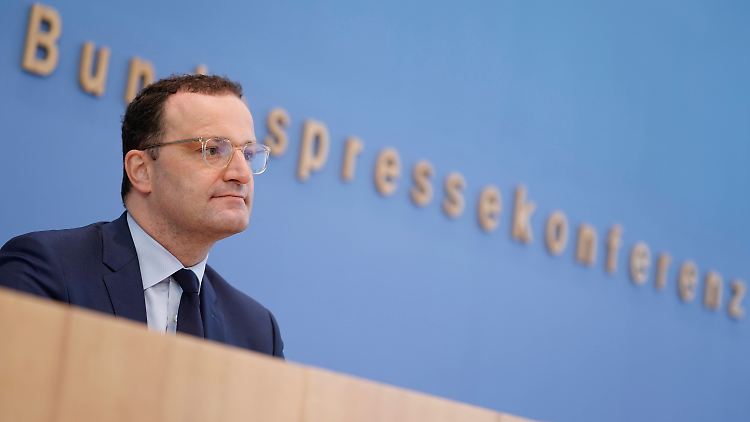 "Wir haben das Mittel in der Hand. uns zurück in Freiheit und Normalität zu impfen", sagte Bundesgesundheitsminister Jens Spahn.