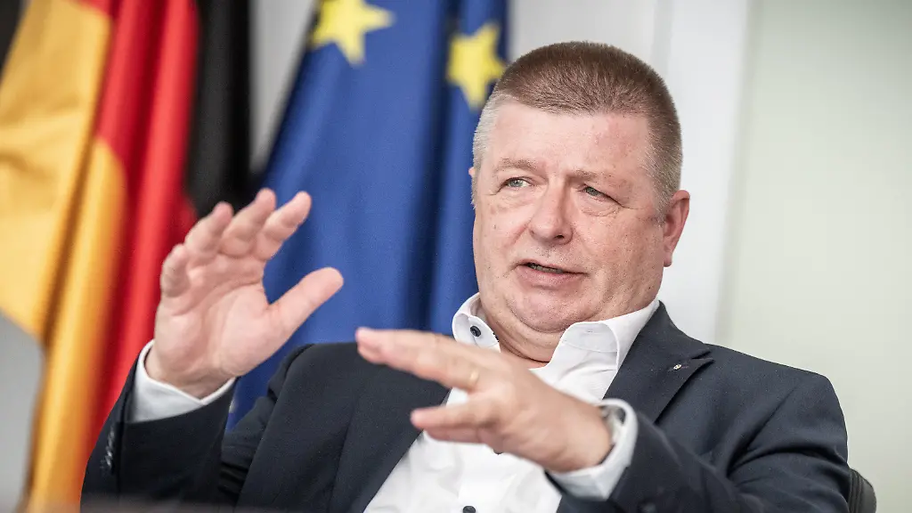 e3a6f42a4558a8929216c36fba88e47d