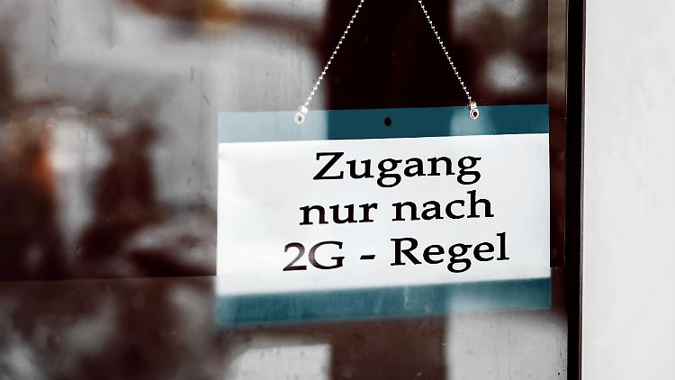 Laut Montgomery sollte die 2G-Regel bundesweit eingeführt werden - an den Orten, wo es möglich ist.