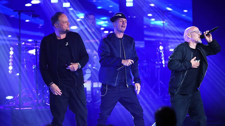 2019 konnten die Fantastischen Vier noch auf der Bühne stehen. Ihre Jubiläumstour mussten sie nun zum zweiten Mal verschieben.