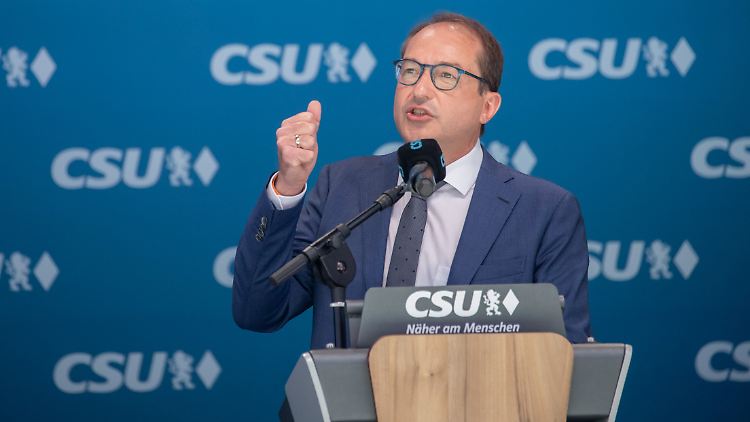 Alexander Dobrindt fordert, den Abwärtstrend der Union zu brechen.