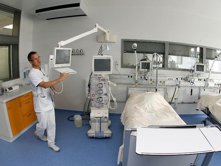 Dialysezimmer im Krankenhaus: Alles bereit für die lebensrettende Blutwäsche.
