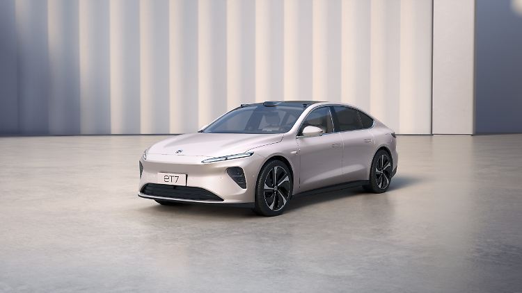 Mit einer Länge von 5,10 Meter ist der Nio ET7 nur sieben Zentimeter kürzer als eine Mercedes S-Klasse.