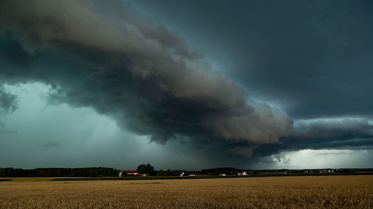 Kräftige Gewitter werden wohl den Spätsommer beenden.