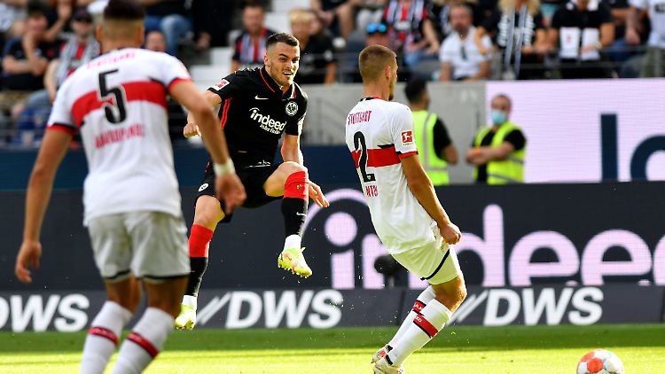 Filip Kostic trifft in der dramatischen Schlussphase. 