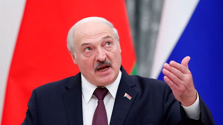 Lukaschenko sieht sich als legitimer Präsident von Belarus, Frankreich erkennt das nicht an. 