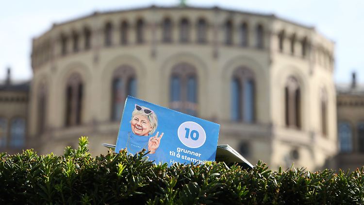 Die konservative Ministerpräsidentin Erna Solberg regiert seit 2013.