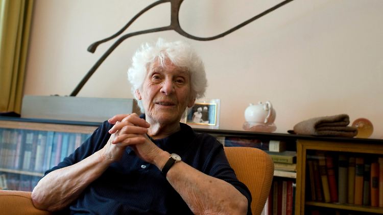 Ingeborg Rapoports erfolgreicher Promotionsabschluss fand weltweit Beachtung. 
