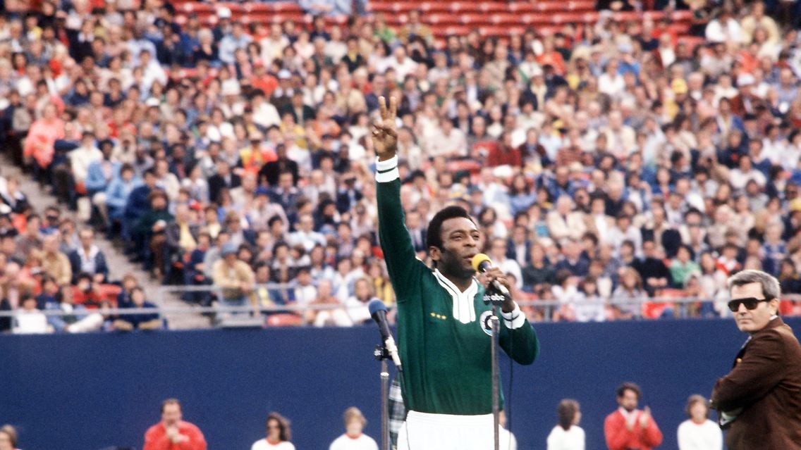 Fußball-Gigant Pele vor seinem letzten Spiel für Cosmos New York am 01. Oktober 1977.