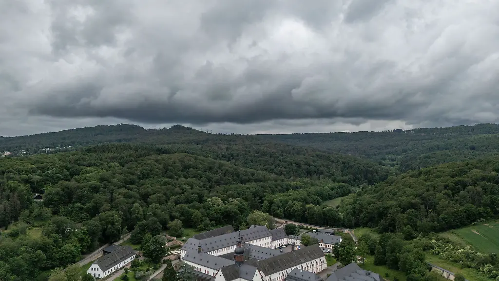 In-den-kommenden-Tagen-wird-es-grau-und-herbstlich