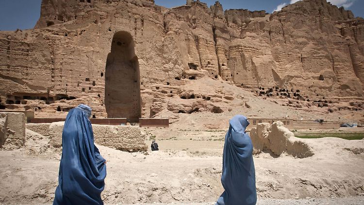 Die beiden großen Buddha-Statuen im Bamiyan-Tal wurden 2001 von den Taliban gesprengt.