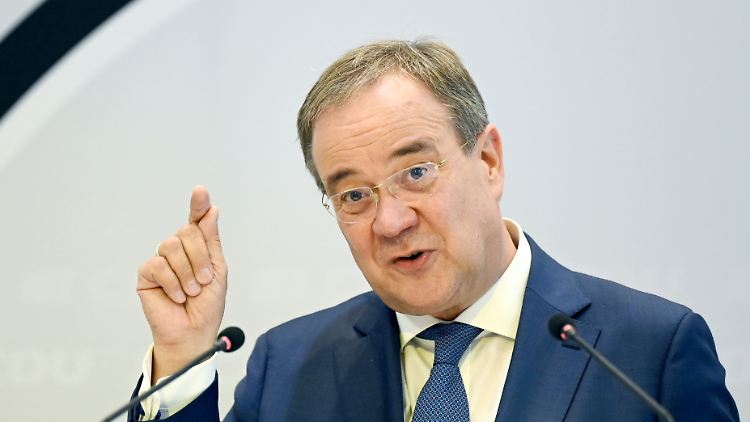 Nur Platz eins kann der am Wahlabend ansonsten vermutlich bös‘ gerupften Partei noch das Argument liefern, die Regierungsbildung für sich zu beanspruchen.