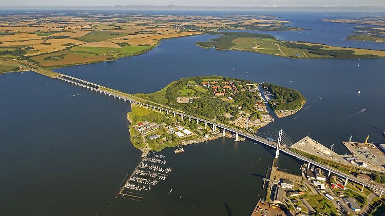 Auf der Insel Däneholm im Strelasund befindet sich das Marinemuseum.