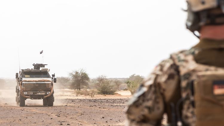 Die Bundeswehr ist in Mali an zwei internationalen Missionen beteiligt, um das Land zu stabilisieren.