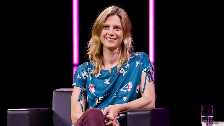 Maja Göpel ist Politökonomin, Nachhaltigkeitswissenschaftlerin, Autorin und Professorin an der Leuphana Universität Lüneburg.