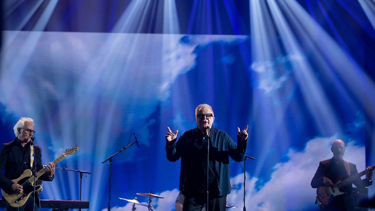 Herbert Grönemeyer bei einem Benefiz-Konzert für die Opfer der Flutkatastrophe. 