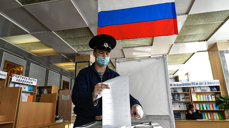 Die Wahl gilt als Stimmungstest für Präsident Putin.