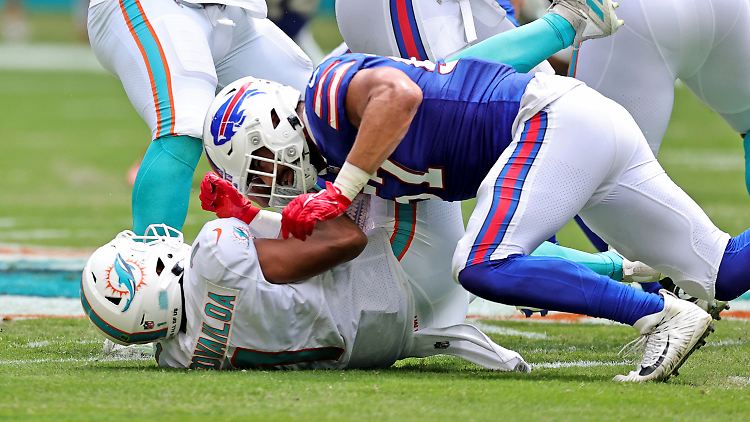 Tagovailoa verletzt sich an den Rippen.