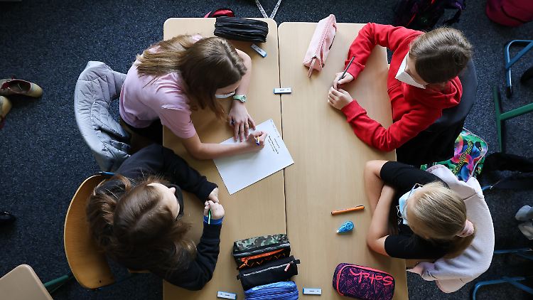 Bislang ist für Kinder unter zwölf Jahren kein Impfstoff in Deutschland zugelassen.