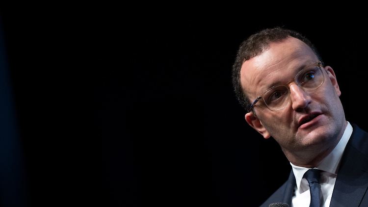 Jens Spahn ist optimistisch, dass auch unter Zwölfjährigen im kommenden Jahr ein Impfangebot gemacht werden kann.