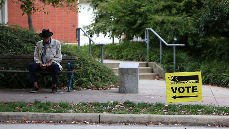 Mehrere Wahlbezirke sind noch immer umkämpft.
