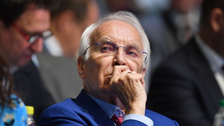 Stoiber hält die Kritik von Schäuble für unpassend. 
