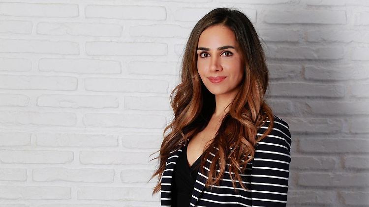 Annahita Esmailzadeh ist Technologie-Managerin und setzt sich für junge Frauen in diesem Bereich ein.