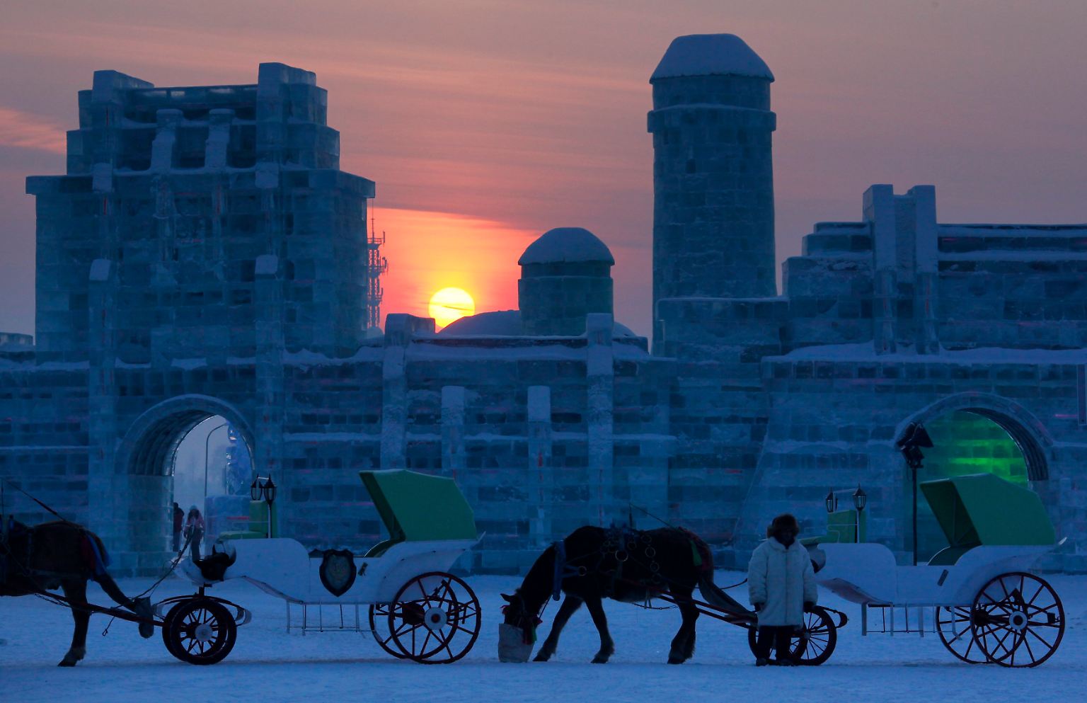 Jedes Jahr im Winter, in der Regel von Anfang Januar bis Mitte Februar, findet im chinesischen Harbin ...