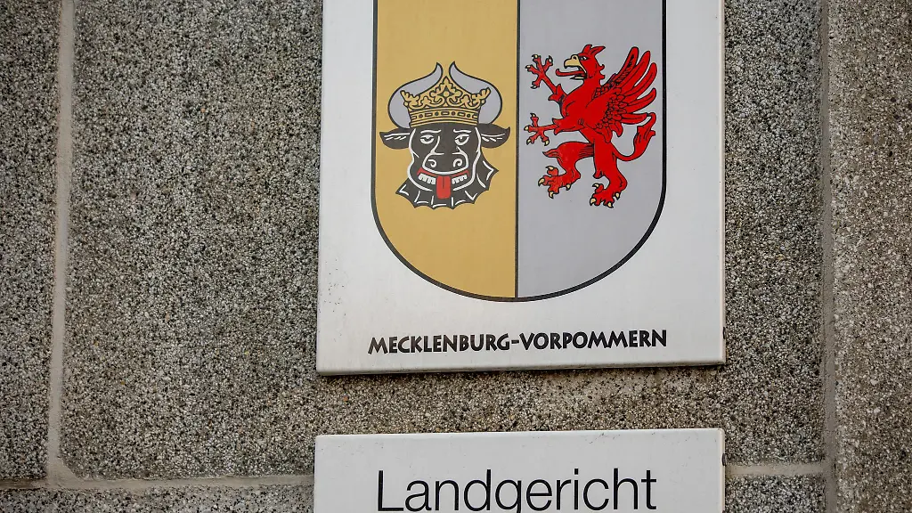 Zwei-Angeklagte-wurden-wegen-Steuerhinterziehung-im-Zusammenhang-mit-Diesellieferungen-an-polnische-Scheinfirmen-zu-langen-Haftstrafen-verurteilt