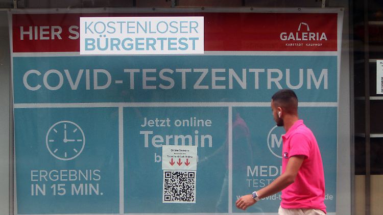 Bald müssen Bürgerinnen und Bürger, die sich bewusst nicht impfen lassen, für Corona-Schnelltests bezahlen.
