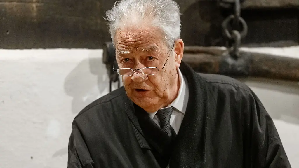 Ex-Ministerpraesident-sah-in-der-Ampel-eine-vernuenftige-Mischung