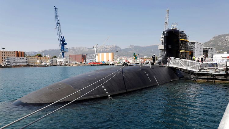 Ein französisches U-Boot der Suffren-Klasse im Hafen von Toulon.