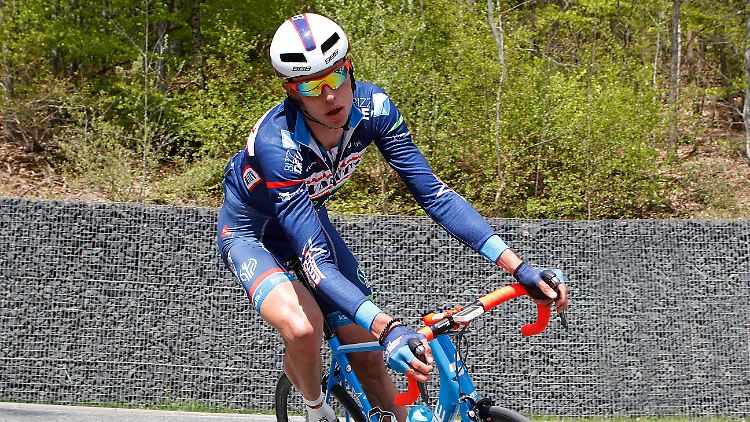 Björn Thurau wird wegen "mehrerer Verstöße gegen die Anti-Doping-Bestimmungen" gesperrt.
