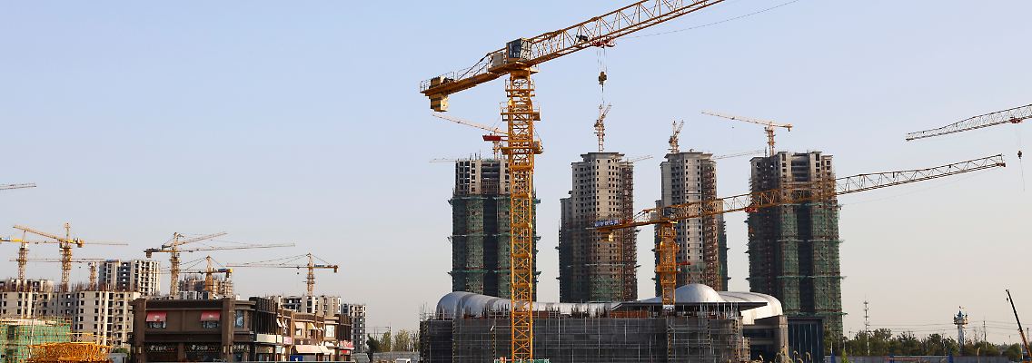 2021-09-23T111445Z_1434773077_RC2JVP9HSXOE_RTRMADP_3_CHINA-EVERGRANDE-DEBT.JPG