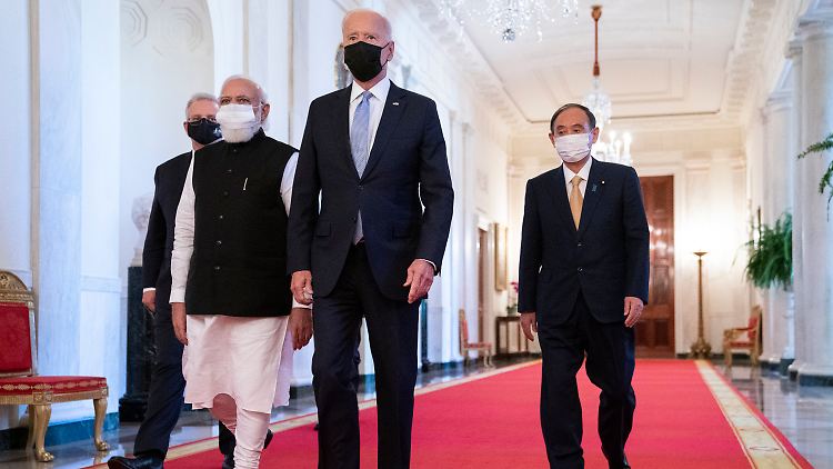 Joe Biden mit Australiens Premier Scott Morrison, Indiens Premiermister Narendra Modi und Japans Premier Yoshihide Suga (v.l.)