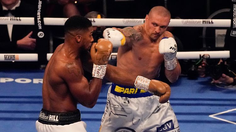 Alexander Usyk verändert den Fahrplan der Boxwelt.