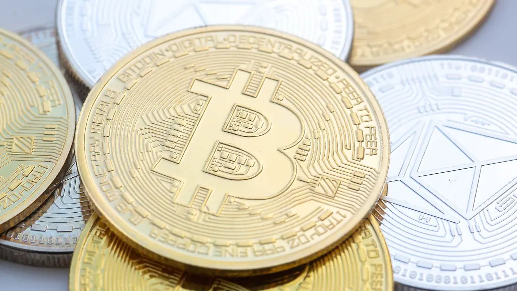 Kryptowaehrung-wird-als-Objekt-der-Begierde-auch-bei-Betrugsversuchen-genutzt-Symbolbild