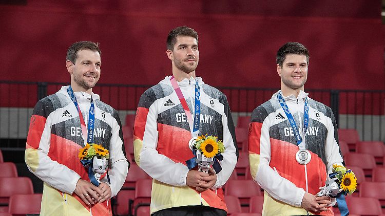 Patrick Franziska (M.) will beweisen, dass es auch ohne Boll (l.) und Ovtcharov (r.) geht. 