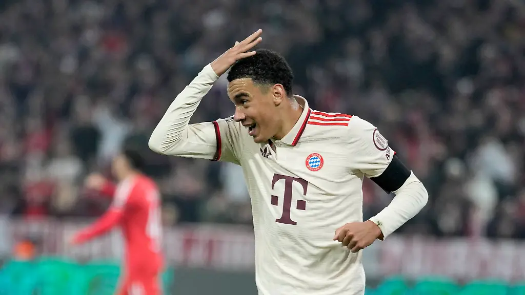 2bcbee312b353305b83a39f43badbb95