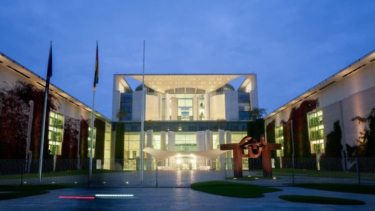 Im Bundeskanzleramt kam eine prominent besetzte Runde zusammen, um über die Corona-Notbremse zu sprechen.
