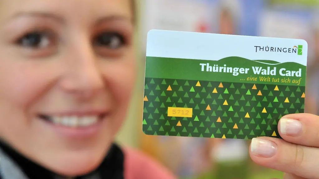 Die-Thueringer-Wald-Card-ist-mit-dem-Thueringer-Tourismuspreis-ausgezeichnet-worden