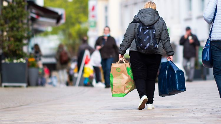 Die Deutschen wollen wieder mehr Geld ausgeben.