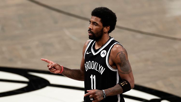 Vertrat auch schon einmal die Scheibenwelt-Theorie: Kyrie Irving. 